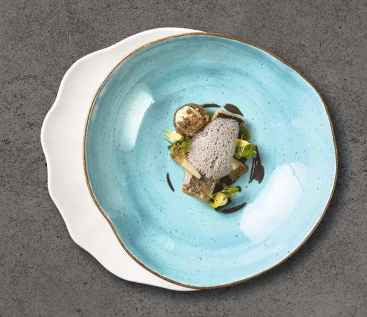 modna porcelana, amefa zestaw sztućców, talerze obiadowe, zestaw porcelany, amefa florence, porcelana hotelowa, porcelana kremowa, komplet do herbaty porcelana, elegancka porcelana na prezent,.jpg