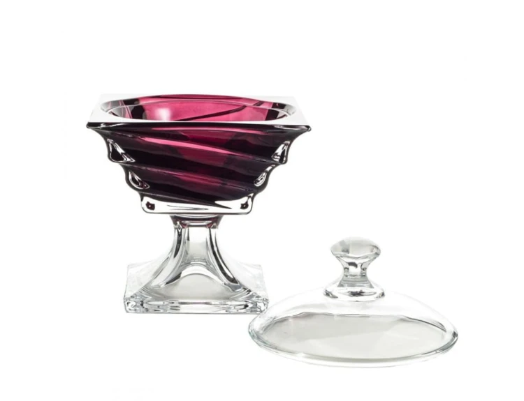 złote sztućce, modna porcelana, komplet sztućców 24 elementy, zestaw kieliszków do wina, porcelana bone china, elegancka zastawa stołowa, komplet sztućców 24 elementy, sklep z porcelaną, sklep z kieliszkami do wina.jpg