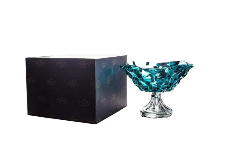 modna porcelana, amefa zestaw sztućców, talerze obiadowe, eleganckie kieliszki do wina czerwonego, komplet sztucców do restauracji, filiżanki porcelanowe na prezent, kieliszki kryształowe komplet, szklanki termiczne.jpg