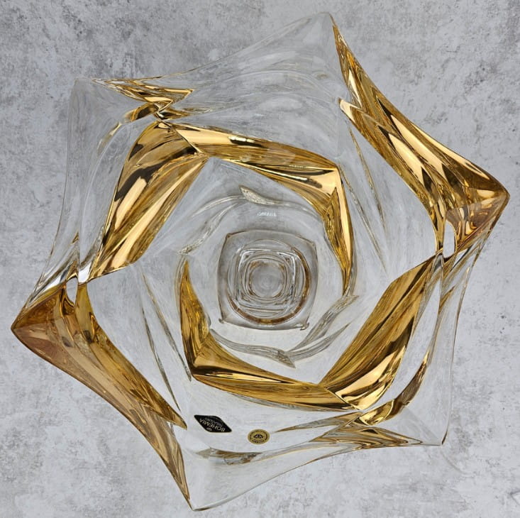 modna porcelana, amefa zestaw sztućców, talerze obiadowe, eleganckie kieliszki do wina czerwonego, komplet sztucców do restauracji, filiżanki porcelanowe na prezent, kieliszki kryształowe komplet, szklanki termiczne.jpg