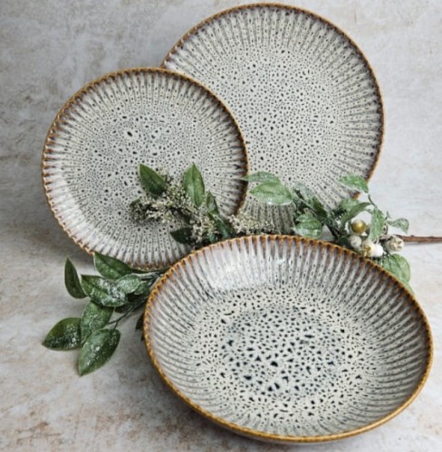 sklep z filiżankami, modna porcelana, serwis obiadowy porcelana biała, talerze obiadowe, zestaw porcelany, talerze porcelanowe do zmywarki, porcelana kremowa, komplet do herbaty porcelana, elegancka, porcelana na prezent,.jpg