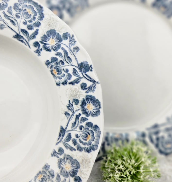 czarne sztućce, modna porcelana, talerze porcelanowe do zmywarkim, kieliszki do wina, kieliszki do szampana, kieliszki do whisky, szklanki do drinków, talerze deserowe, sklep z porcelaną.jpg