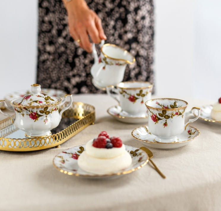 sklep z porcelaną, modna porcelana, serwis obiadowy porcelana biała, talerze obiadowe, zestaw porcelany, talerze porcelanowe do zmywarki, porcelana kremowa, komplet do herbaty porcelana, elegancka, porcelana na prezent,.jpg