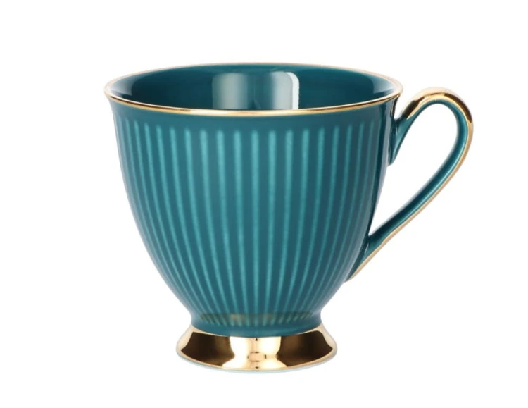 sklep z talerzami, biała porcelana, białe talerze, komplety porcelany, serwisy obiadowe, kieliszki do wina, sklep z kialiszkami do wina.jpg