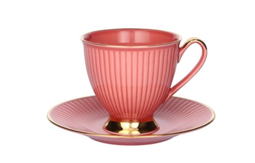 serwisy obiadowe, sklepy z kieliszkami, biała porcelana, białe talerze, białe filiżanki, sklepy z filiżankami, sklepy z talerzami, modna porcelana, modne talerze, modne kieliszki.jpg