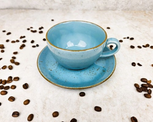 kieliszki do wina, sztućce, białe talerze, modne talerze, sklep z porcelaną, niebieskie filiżanki, jasne filiżanki, filiżanka do herbaty, niebieska, białe filiżanki, kubek na herbatę,.jpg