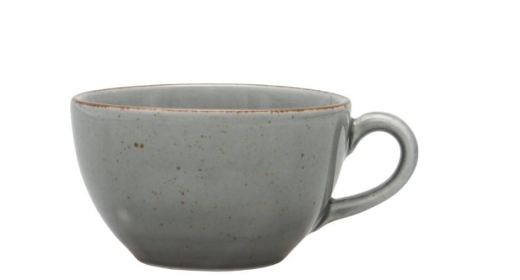 kieliszki do wina, sztućce, białe talerze, modne talerze, sklep z porcelaną, niebieskie filiżanki, porcelana, jasne filiżanki, filiżanka do herbaty, niebieska, białe filiżanki, kubek na herbatę,.jpg