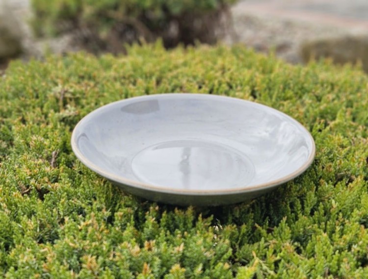 kieliszki do wina, sztućce, białe talerze, modne talerze, sklep z porcelaną, komplet porcelany, porcelanowe, niebieskie jasne filiżanki,, niebieska, białe filiżanki, kubek na herbatę,.jpg