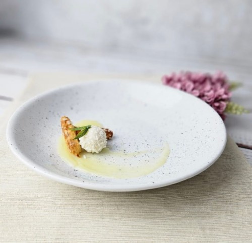 kieliszki do wina, sztućce, białe talerze, modne talerze, sklep z porcelaną, talerz, białe filiżanki, kubek na herbatę,.jpg