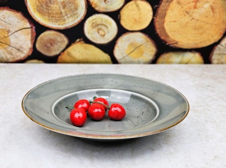 kieliszki do wina, sklepy z porcelaną, modne talerze,  białe talerze, modne talerze, sklep z porcelaną, talerzem, komplet porcelany, białe filiżanki, kubek na herbatę,.jpg