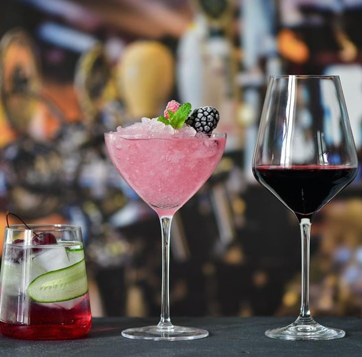 kieliszki do piwa, widelce, kieliszki do wina, łyżeczka do kawy, łyżka do zupy, sklepy z porcelaną, sklep z porcelaną, s sklep z filiżankami, .jpg