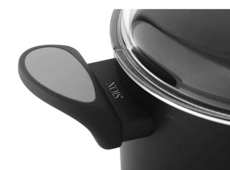 garnki, patelnie, talerze, biała porcelana, biała porcelana, filiżanki,  białe talerze, filiżanki do kawy, sklepy z porcelaną, sklepy z talerzami.jpg