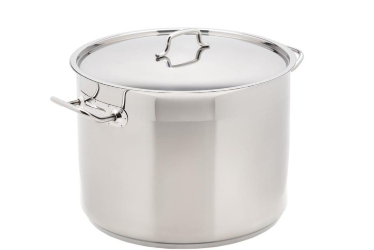 garnki, patelnie, talerze, biała porcelana, białe talerze, filiżanki do kawy, sklepy z porcelaną, sklepy z talerzami.jpg