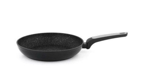 patelnie, sklepy z garnkami, kieliszki do wina, kieliszki do szampana, garnki, patelnia, kieliszek,  kieliszki do likieru, patelnia, filiżanki, sklepy z porcelaną, talerze, talerze zestawy.jpg